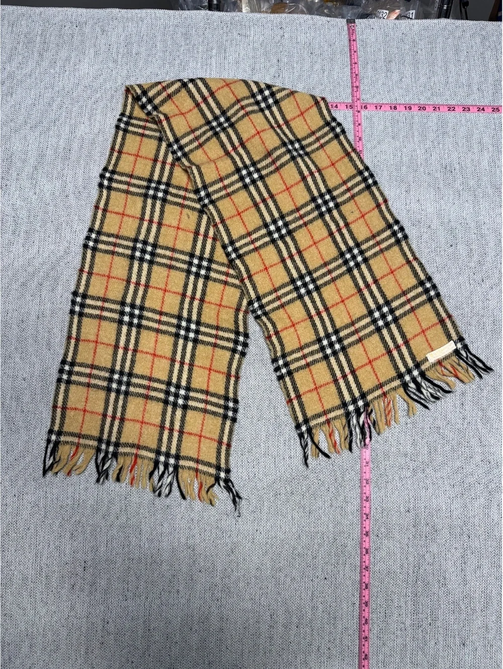 Burberry Vintage Classic Check Wool Scarf